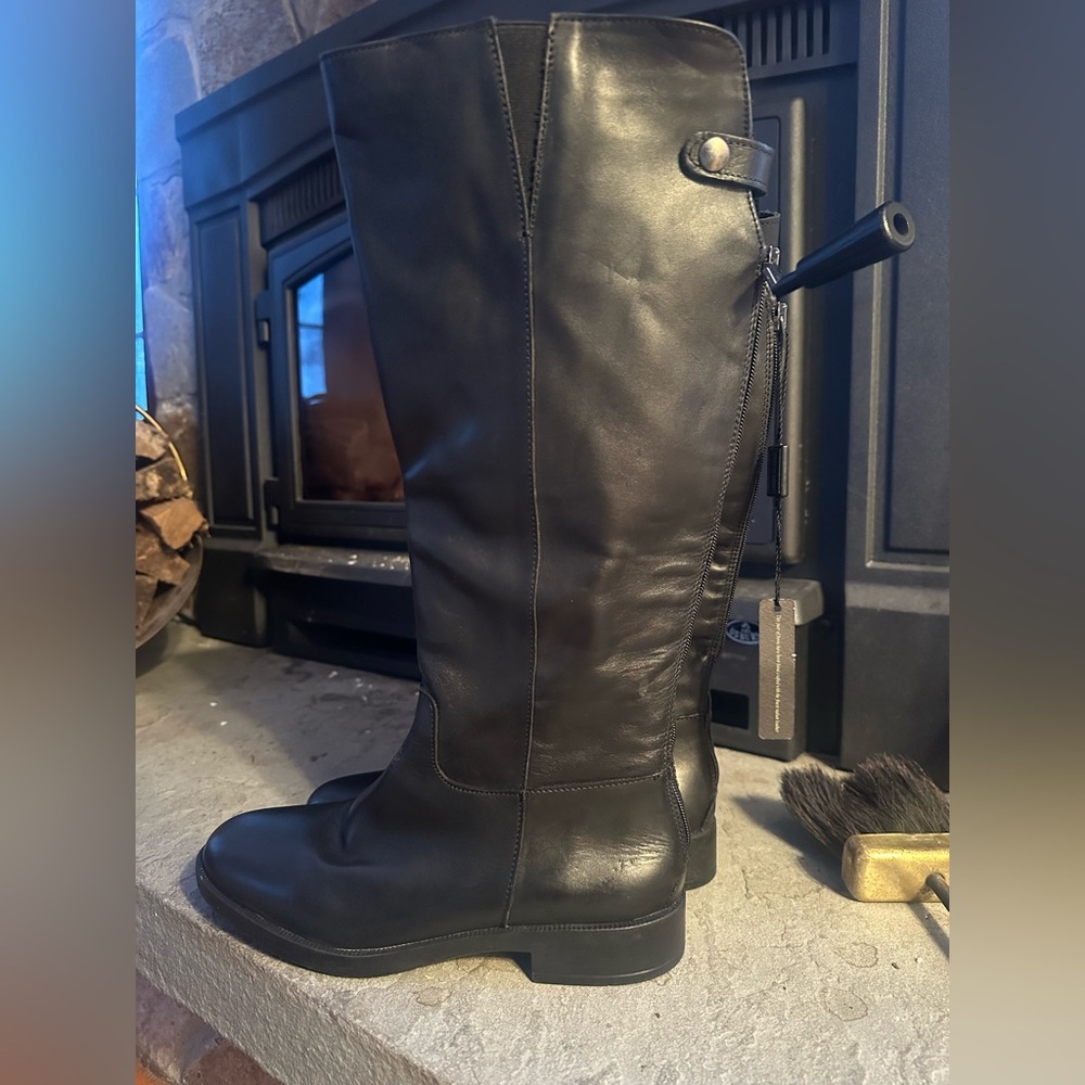 EMANUELLE CRASTO Knee High leather Boots, size Euro 39 Us size 8